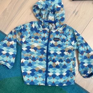 Patagonia kids 3T light windbreaker GUC